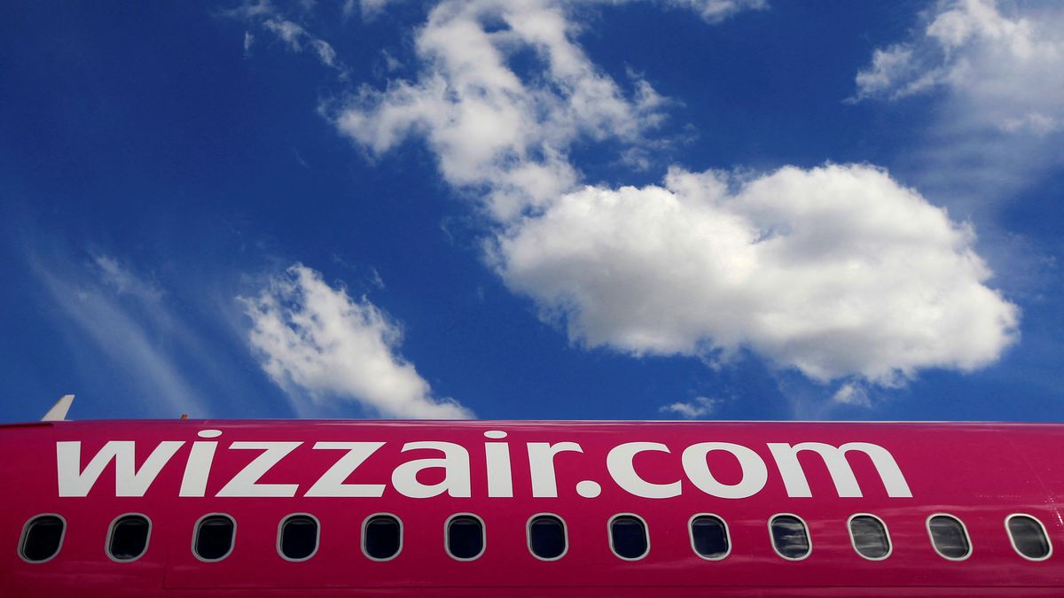 Wizz Air se díky rekordnímu počtu cestujících vrátil k zisku